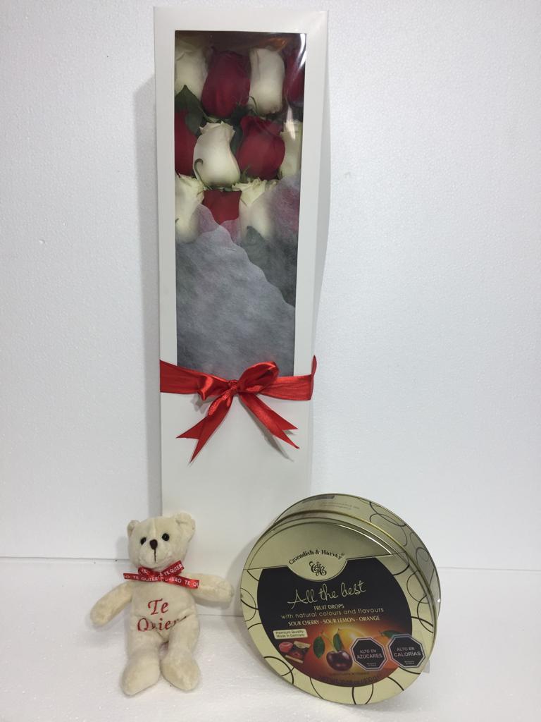 Caja con 12 Rosas ms Caramelos Mix de 175 Gramos y Peluche de 19 cm